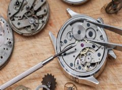 朗·赫纳手表很脏怎么清洗