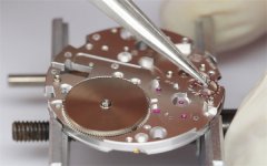 朗·赫纳表带过短原因是什么（手表保养与选购小贴士）