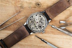 朗·赫纳表带调节技巧与方法（打造完美手表佩戴体验）